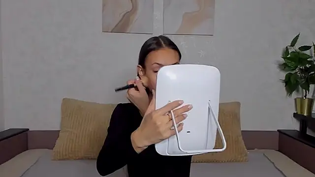 ChloeTeles  online show from 01/08/25, 04:23