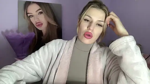 Snapshot of Your_Jessy chatting on 01/24/25, 04:17 Your Jessy online show from 01/24/25, 04:17