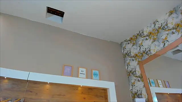 Snapshot of EmaBakker chatting on 03/15/25, 02:55 EmaBakker online show from 03/15/25, 02:55