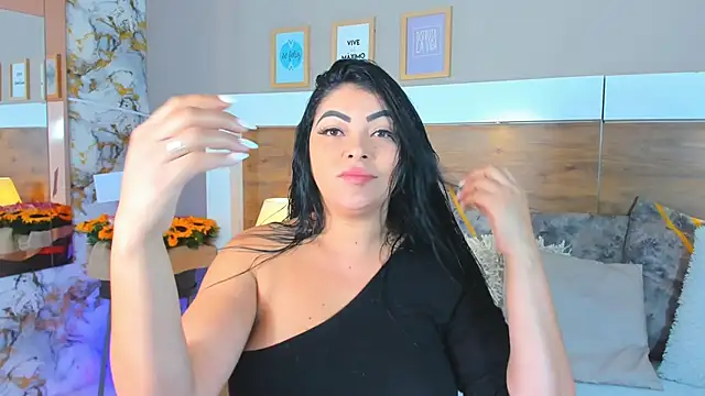 Snapshot of EmaBakker chatting on 03/21/25, 10:06 EmaBakker online show from 03/21/25, 10:06