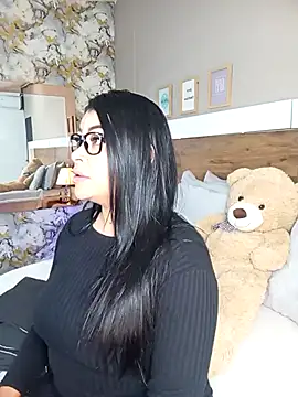 Snapshot of EmaBakker chatting on 09/22/25, 12:40 EmaBakker online show from 09/22/25, 12:40