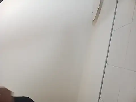 Snapshot of EmaBakker chatting on 09/26/25, 01:15 EmaBakker online show from 09/26/25, 01:15