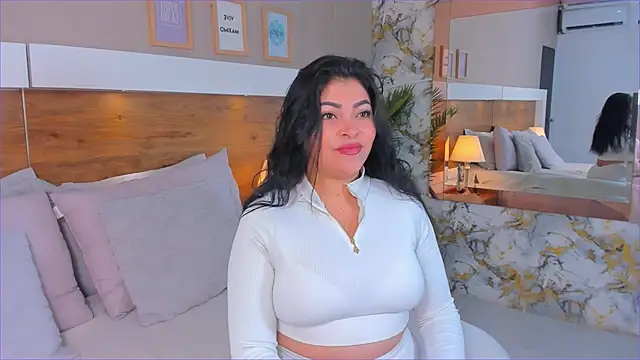 Snapshot of EmaBakker chatting on 11/26/25, 12:28 EmaBakker online show from 11/26/25, 12:28