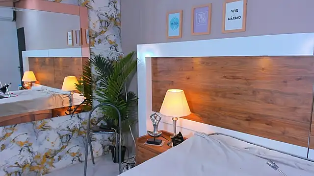 EmaBakker online show from 02/26/26, 05:23