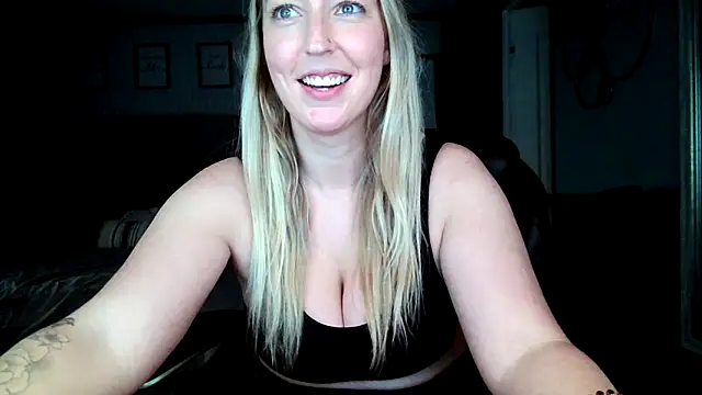 lucyallen4201 online show from 12/20/24, 07:39