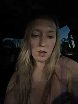 lucyallen4201 online show from 04/23/26, 01:07