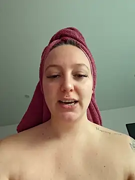 Snapshot of Milas_Dreams chatting on 11/06/25, 08:26 Milas Dreams online show from 11/06/25, 08:26