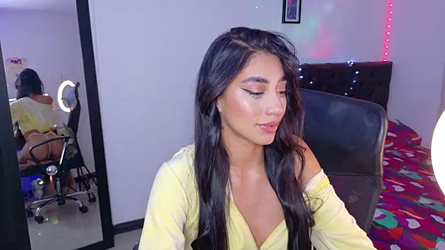 JulietaCheerr online show from 12/17/25, 01:33