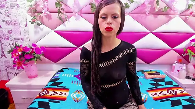 Mariana Benett online show from 04/28/26, 09:09