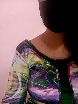 Snapshot of Mahi_Baby25 chatting on 02/14/26, 10:45 Mahi Baby25 online show from 02/14/26, 10:45
