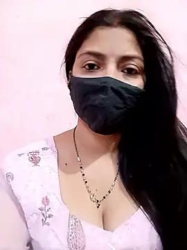 Snapshot of Mahi_Baby25 chatting on 04/13/26, 10:21 Mahi Baby25 online show from 04/13/26, 10:21