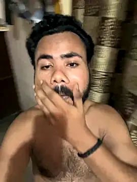 Snapshot of pura43 chatting on 09/21/25, 02:19 pura43 online show from 09/21/25, 02:19