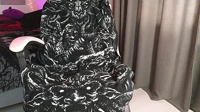 Devil s bride online show from 05/12/26, 04:15