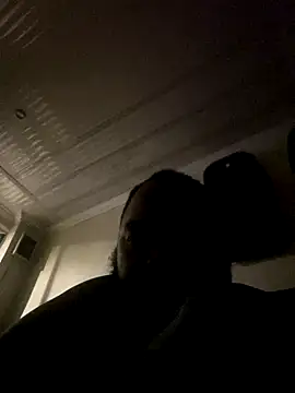 R32RLINE online show from 12/15/25, 10:25