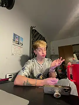 twentywithafelonyy online show from 01/18/25, 01:18