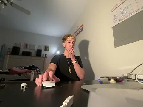 twentywithafelonyy online show from 01/23/25, 05:45