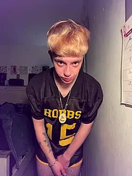 twentywithafelonyy online show from 02/24/25, 10:48