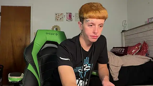 twentywithafelonyy online show from 11/25/25, 08:20