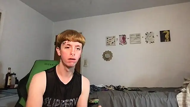 twentywithafelonyy online show from 12/17/25, 06:47