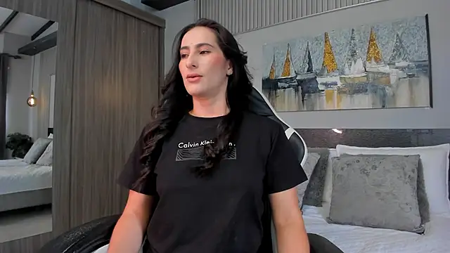 SaraGomez1 online show from 07/09/26, 03:49