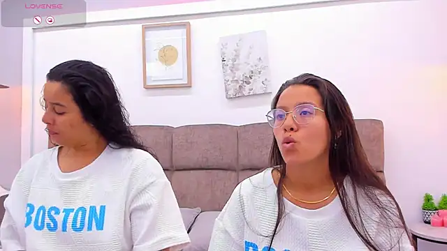 Dilan y Mia online show from 02/12/25, 02:54