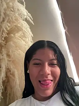 NiaBlanco online show from 04/05/26, 07:11