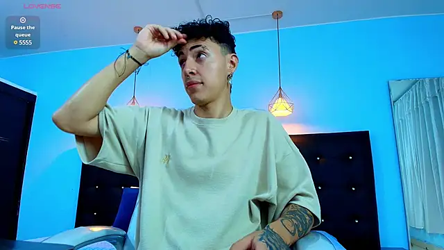 Lobo 17  online show from 02/15/25, 04:03