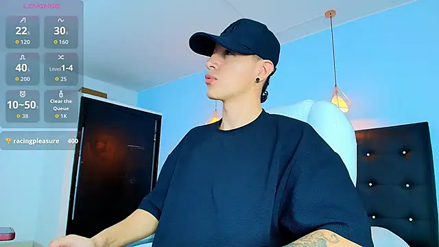 Lobo 17  online show from 09/13/25, 03:50