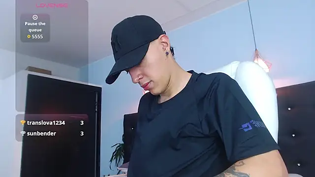 Lobo 17  online show from 10/05/25, 03:49