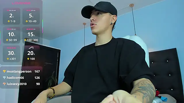 Lobo 17  online show from 10/19/25, 03:40