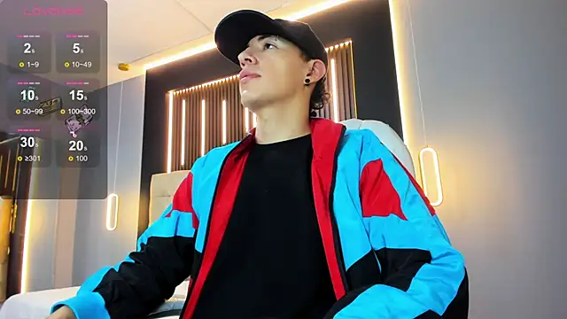 Lobo 17  online show from 04/10/26, 03:34