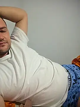 Snapshot of KarlosCarutox chatting on 10/03/25, 07:11 KarlosCarutox online show from 10/03/25, 07:11