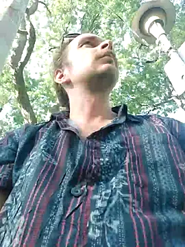 Snapshot of QcMisterv13 chatting on 07/12/26, 11:56 QcMisterv13 online show from 07/12/26, 11:56