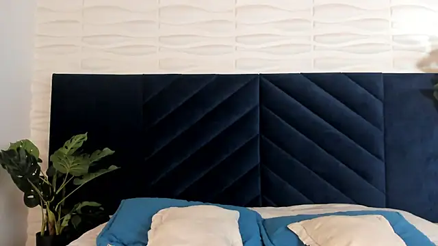 Andy Joy  online show from 10/18/25, 11:00