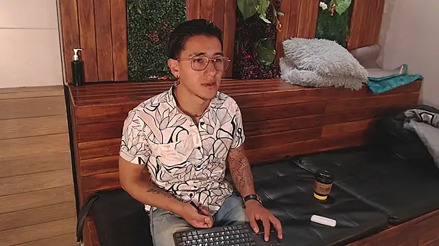 Andy Joy  online show from 11/10/25, 11:42