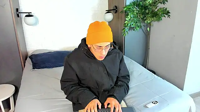 Andy Joy  online show from 03/06/26, 10:56