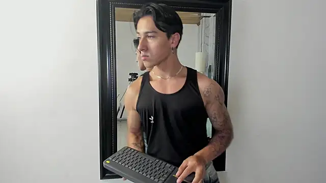 Andy Joy  online show from 04/01/26, 01:41