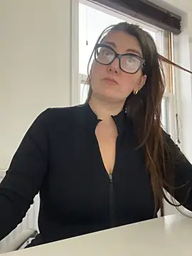 Snapshot of Miss_Stassi chatting on 12/18/24, 02:17 Miss Stassi online show from 12/18/24, 02:17