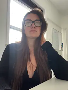 Snapshot of Miss_Stassi chatting on 03/11/25, 09:24 Miss Stassi online show from 03/11/25, 09:24