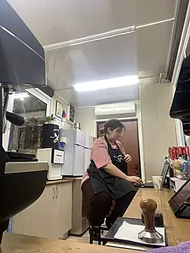 cinnabon  online show from 01/29/25, 02:42