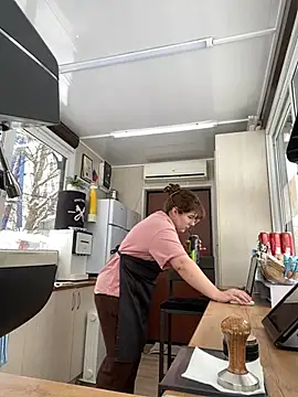 cinnabon  online show from 02/24/25, 08:27