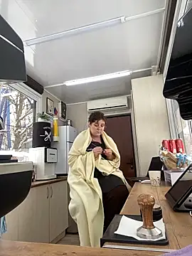 cinnabon  online show from 02/24/25, 11:43