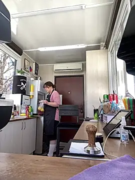 cinnabon  online show from 03/13/25, 08:04