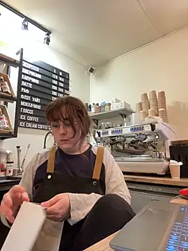 cinnabon  online show from 11/20/25, 12:38