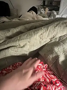 Snapshot of INboy95 chatting on 12/20/25, 04:19 INboy95 online show from 12/20/25, 04:19