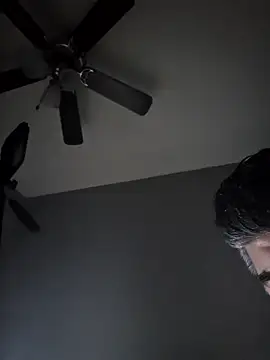 Snapshot of Roatame2 chatting on 02/27/26, 02:22 Roatame2 online show from 02/27/26, 02:22