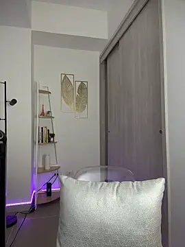 rubyhill 2711 online show from 12/14/25, 12:05