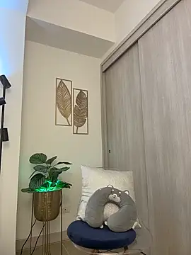 rubyhill 2711 online show from 02/10/26, 11:53