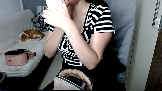 Laura-pervert online show from 11/08/25, 11:03