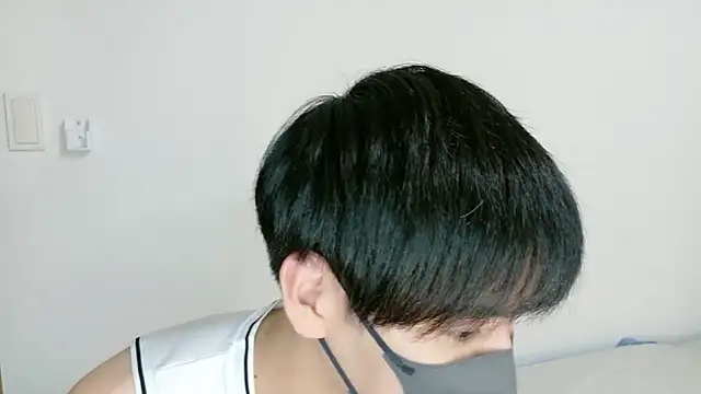 itsme LEON online show from 04/29/26, 01:04